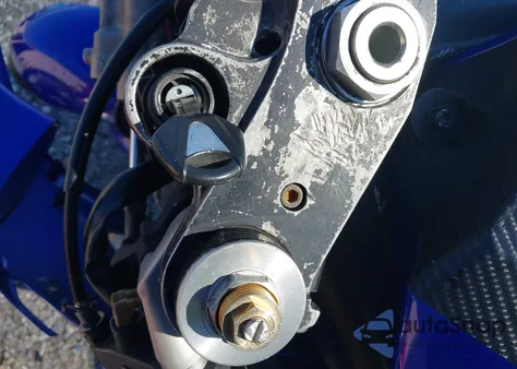 2005 Yamaha Yzf R1 z USA, uszkodzony, nr VIN NOVEHICLE